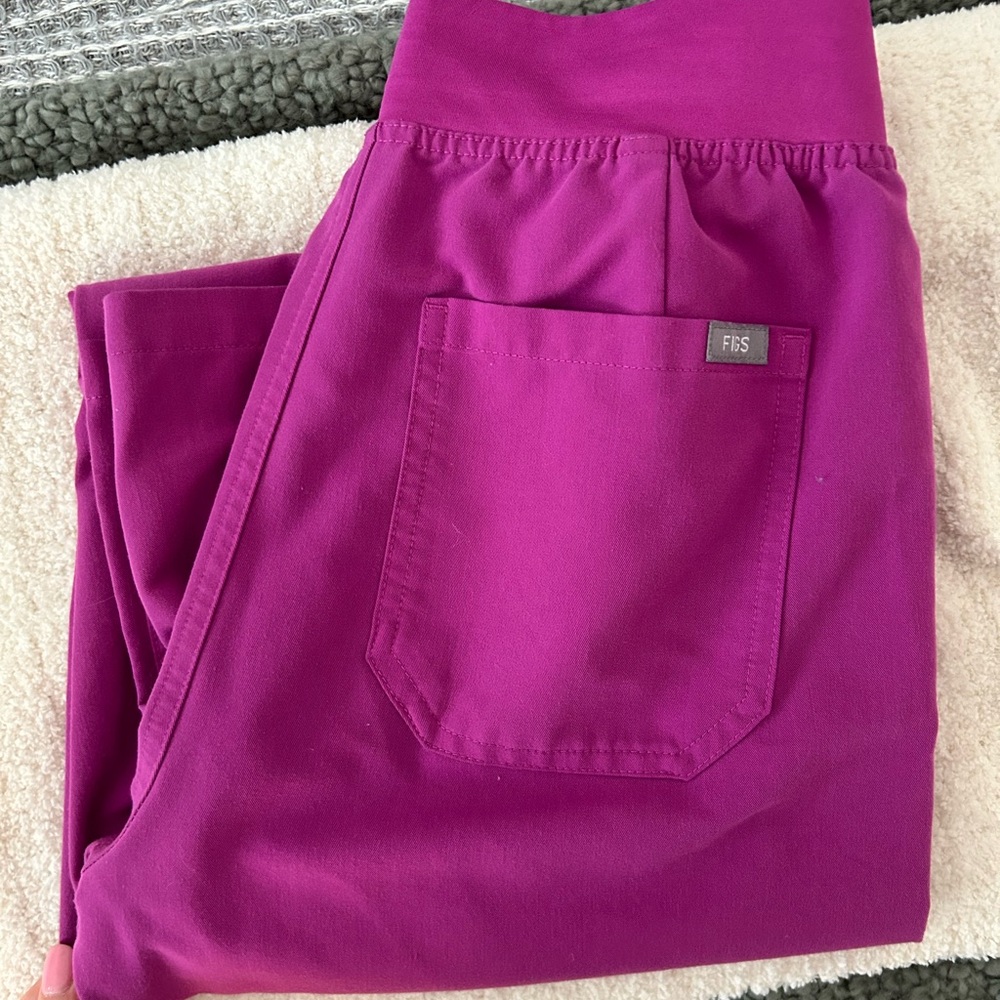 Figs High-waisted Livingston Scrub Pant - Size S Tall